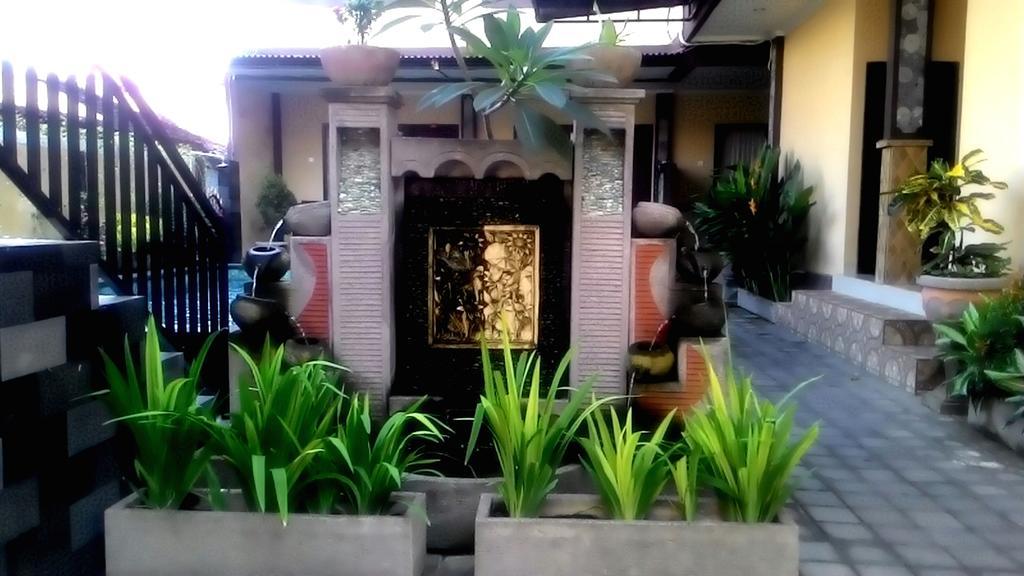 Taxa Uma Hotel Kuta  Exterior photo